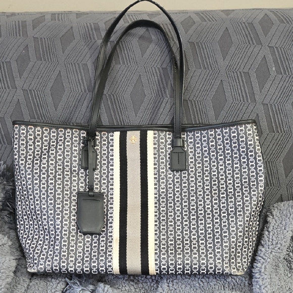Tory Burch Handbags - Tory Burch Tote